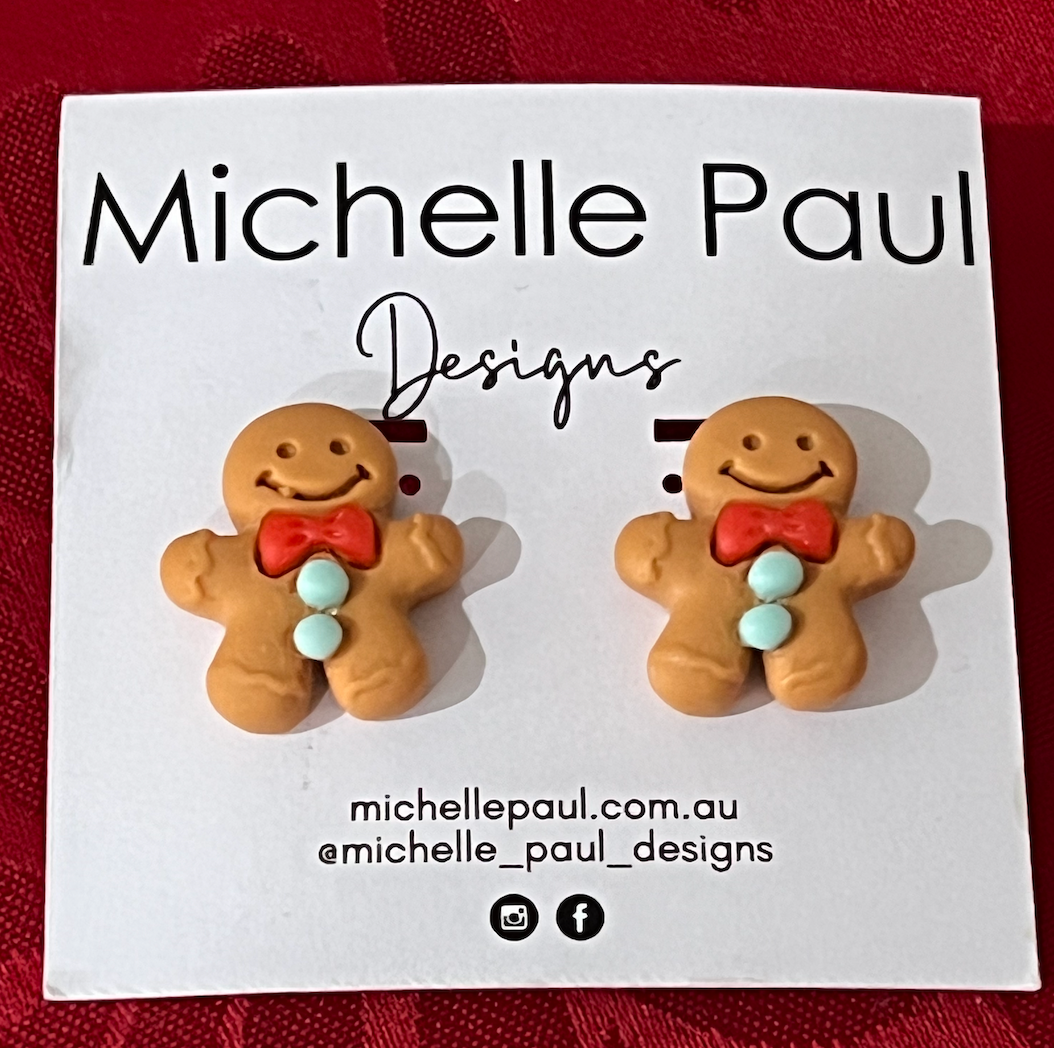 Gingerbread men studs