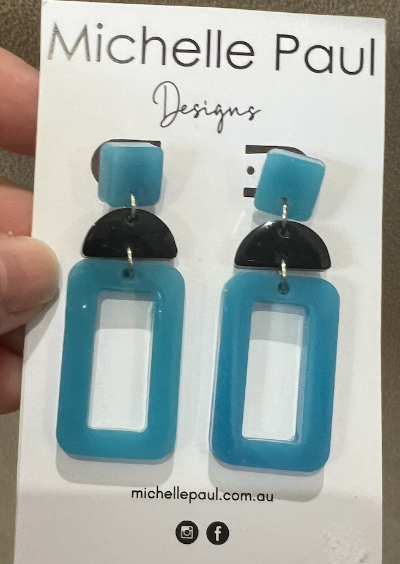 Geometric dangle earrings