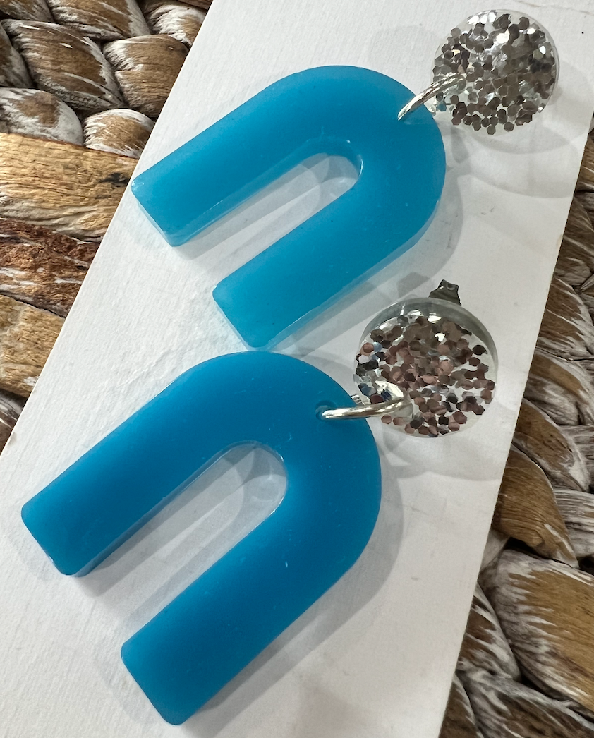 Sparkly topped blur arcs