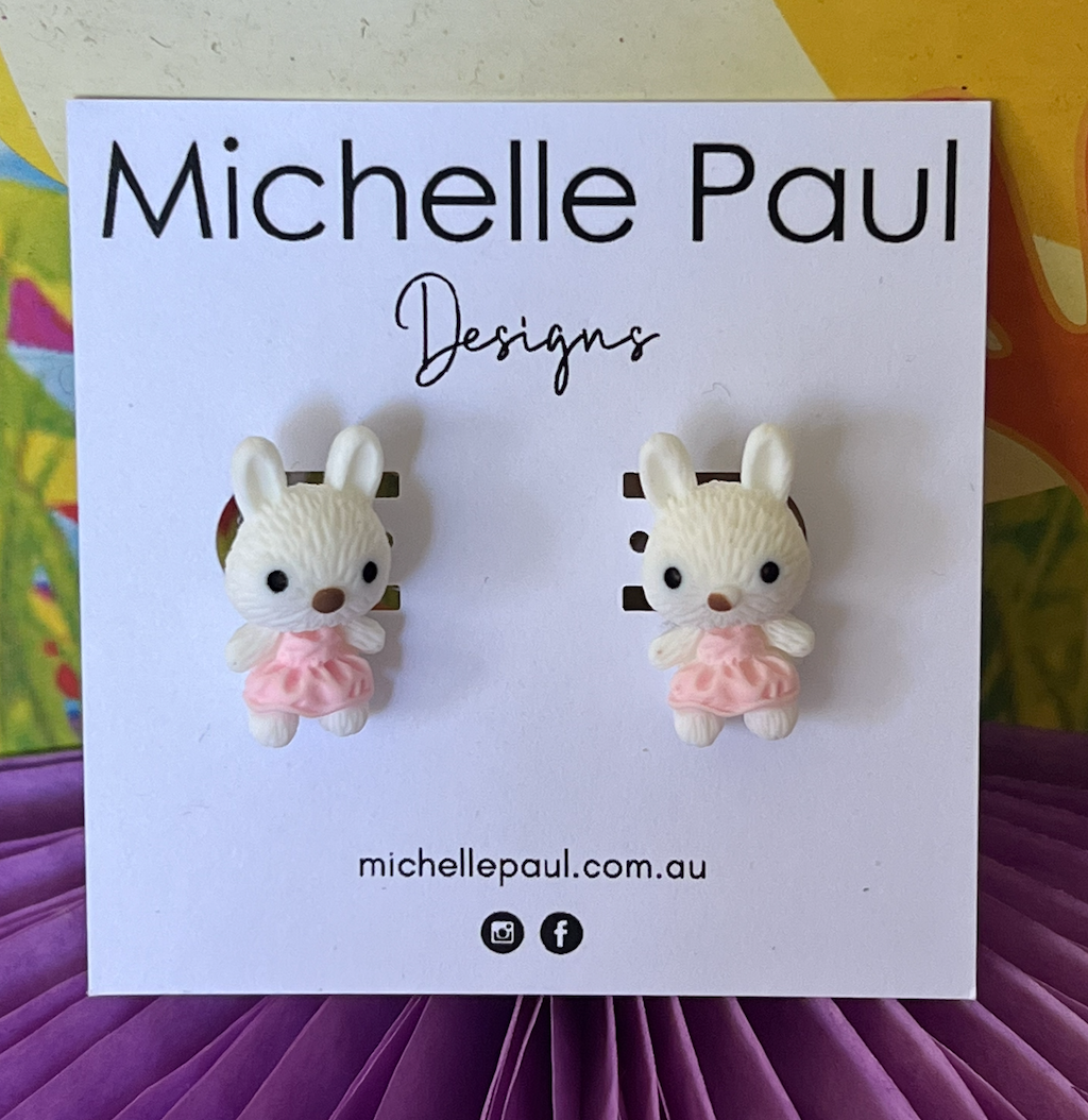 Mini bunny studs