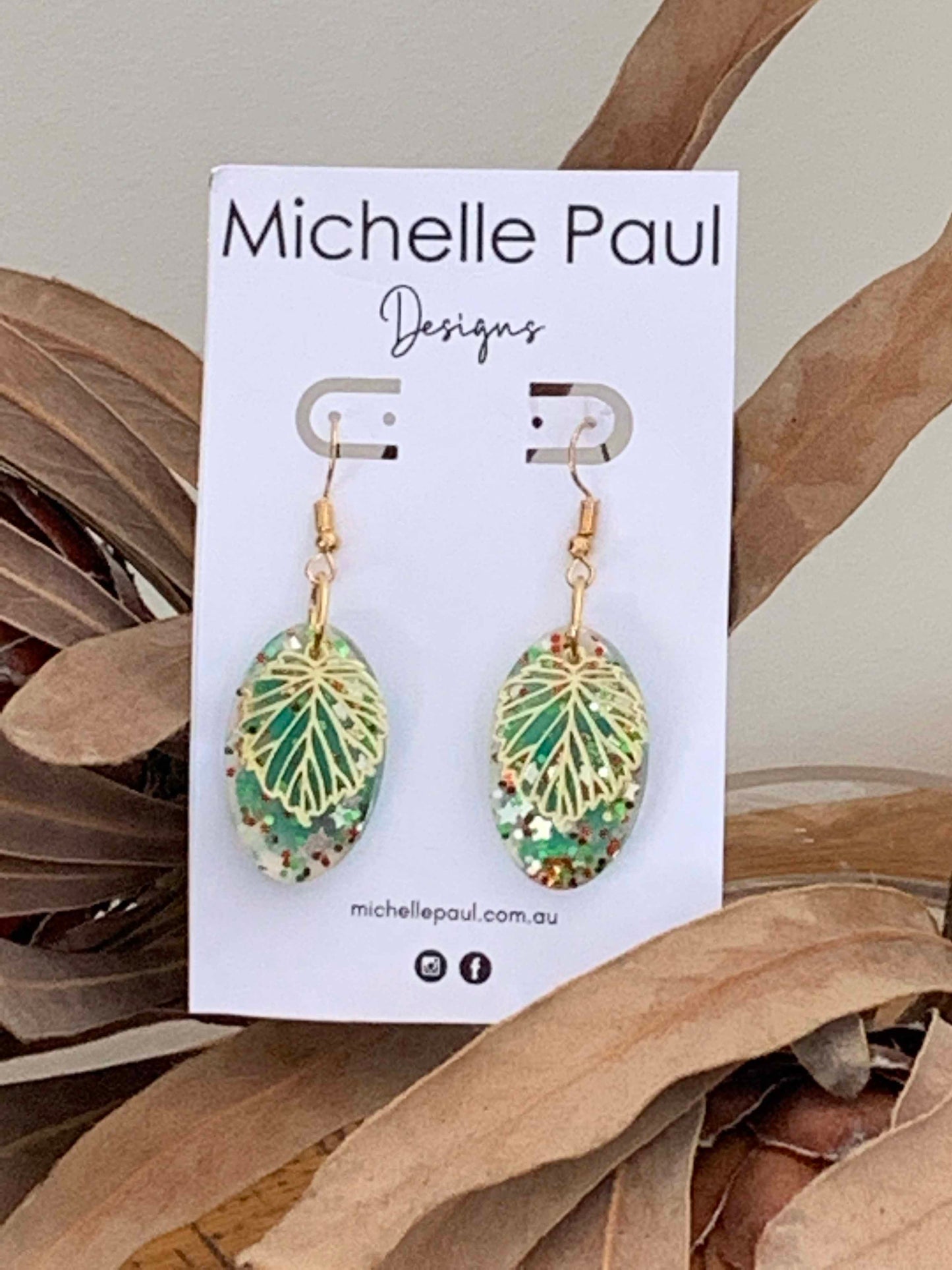 Leafy ovals on hooks