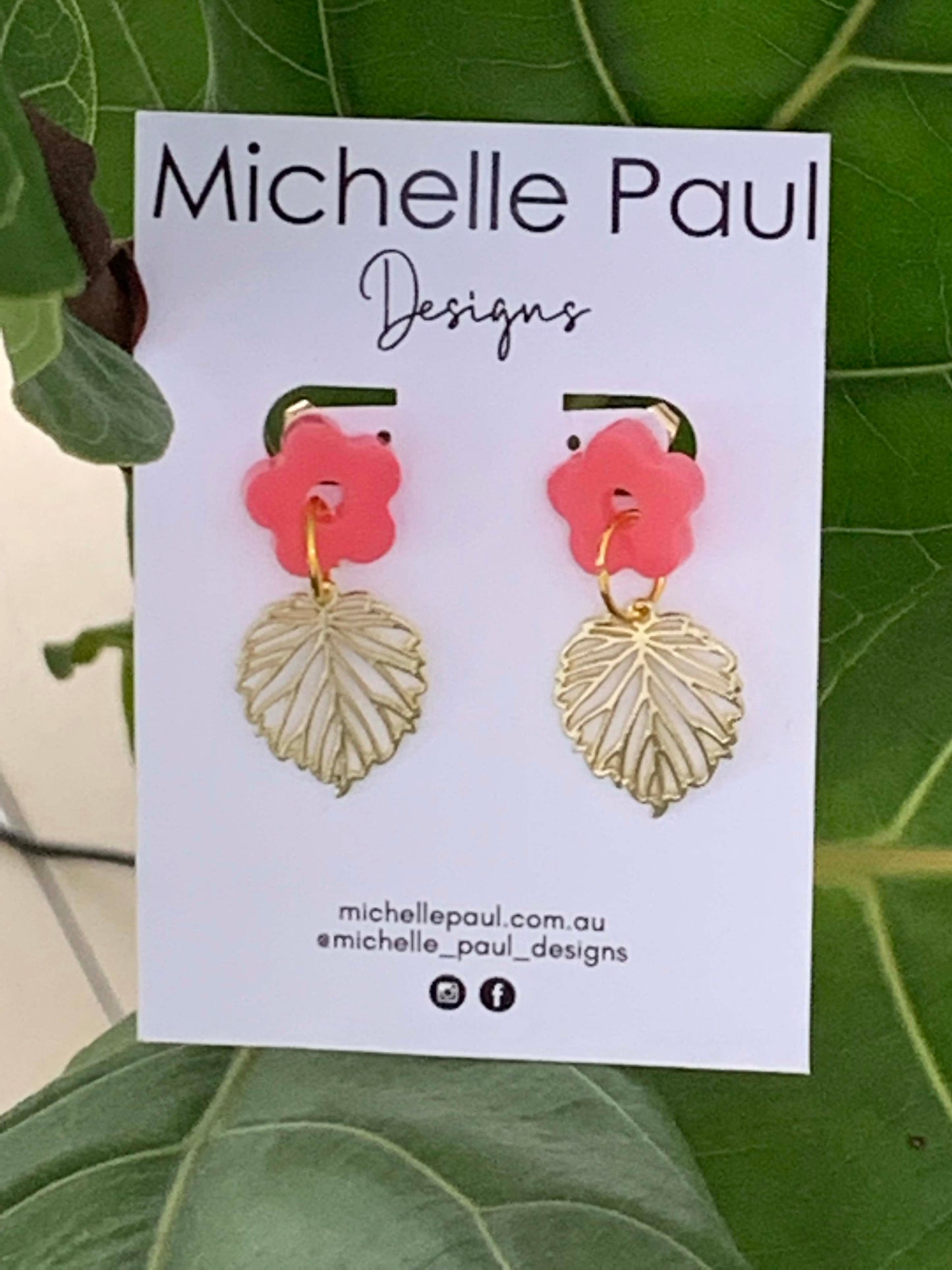 Flowers of summer dangle studs